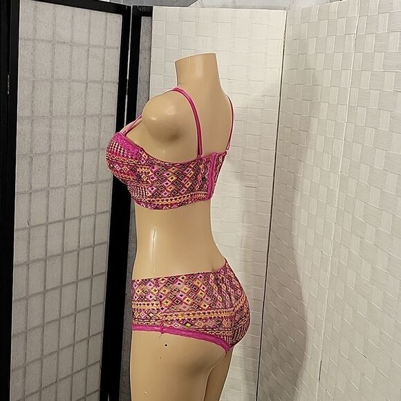 BRAND NEW BLACK FUCHSIA BY SECRET LACE LLC MULTI-COLOR PANTIE & BRA  LACE SET - Picture 6 of 10